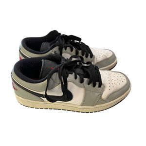 Nike Air Jordan 1 Low Sneakers Shoes Men's Size 9.5 Gray White 553558-030 Casual